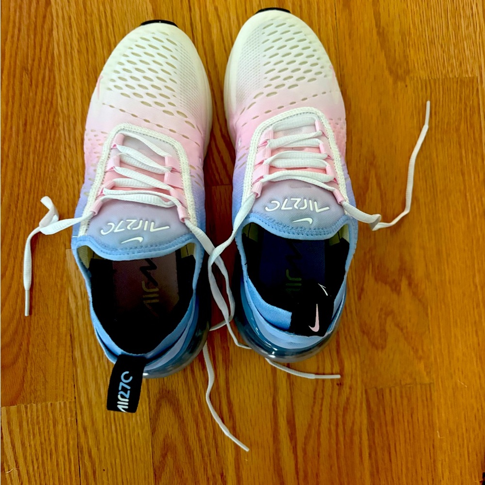Nike Air Max 270 sneakers